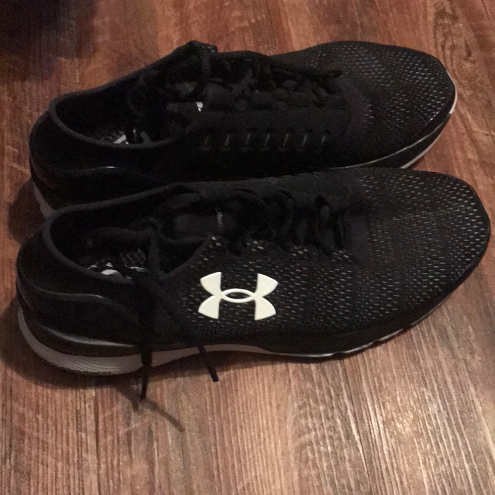 Men’s under armour shoes